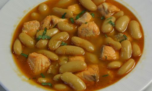 fabas con salmón