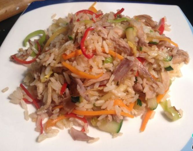 Arroz Thai con verduras y pollo