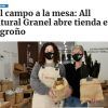 La evolución de All Natural Granel no ha seguido el recorrido habitual de cualquier comercio en plena era digital. Esta tienda de venta de productos naturales a granel dio sus primeros pasos en plena pandemia y en formato ‘online‘. Ahora, casi dos años después, el salto ha sido todavía mayor y lo que comenzó como una idea de negocio ante las adversidades ya cuenta con un local para encontrarse cara a cara con aquellos clientes que velan por una alimentación saludable y de kilómetro cero.